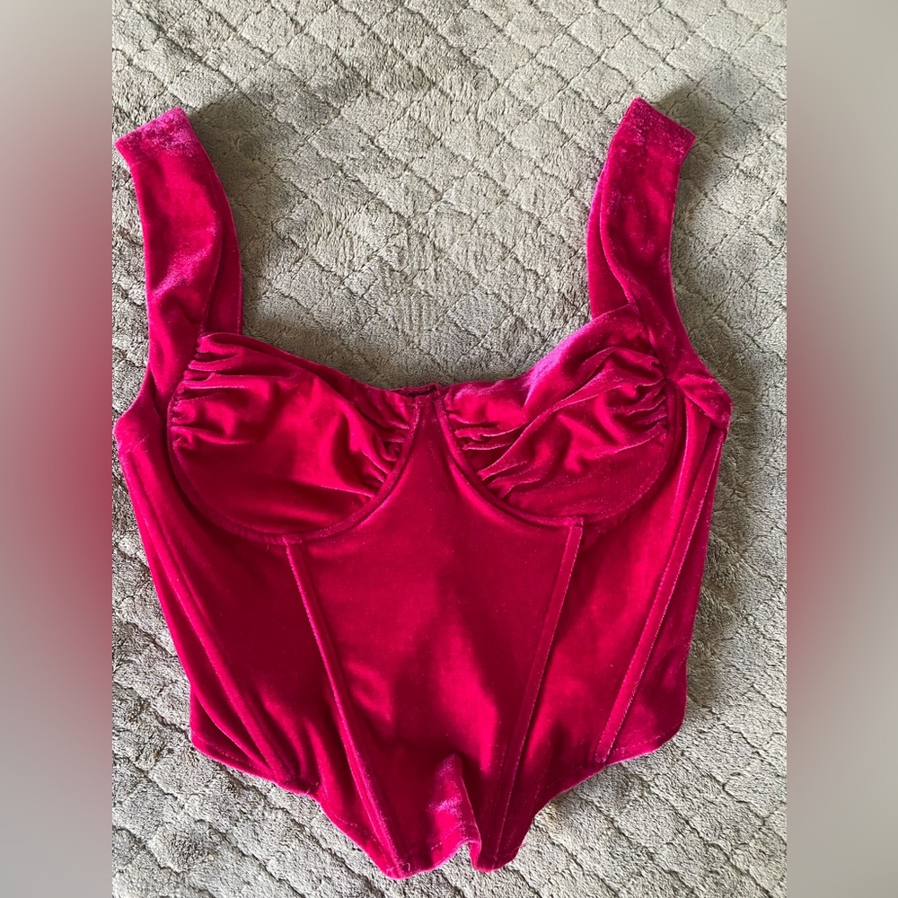 Hot pink top 💕